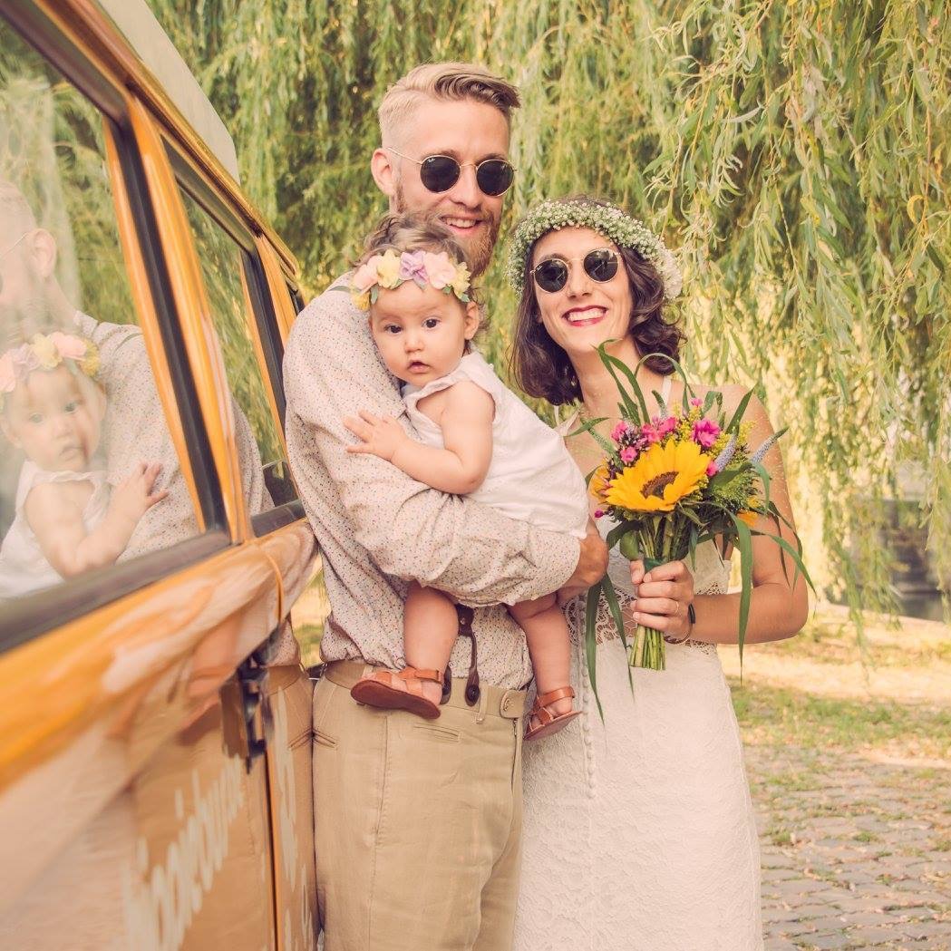 VW Bus Wedding