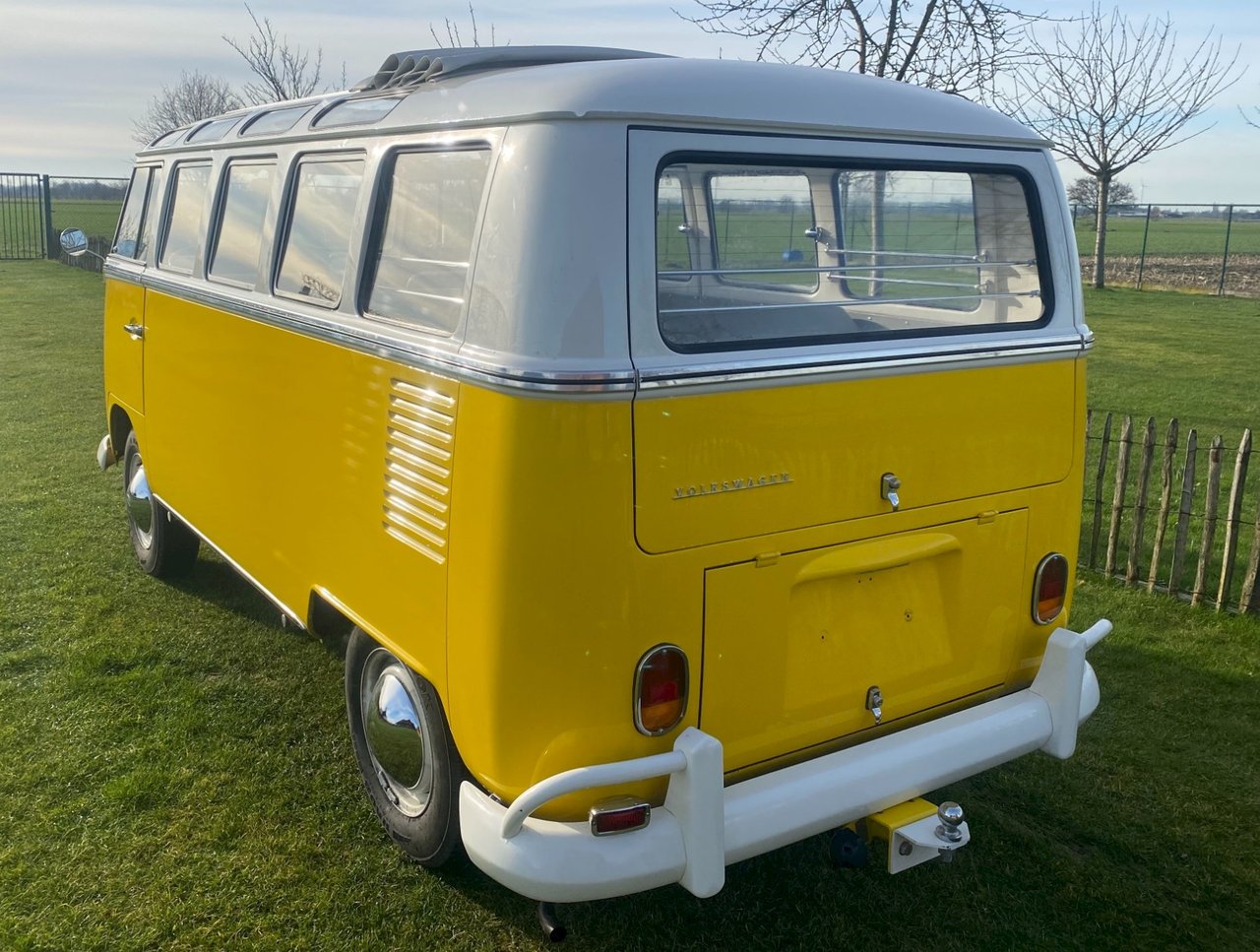 VW Bus